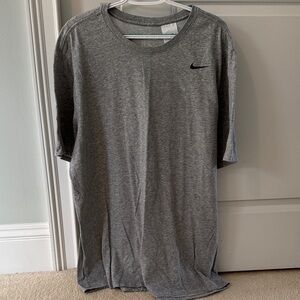 Nike Men's Heather Gray Short Sleeve Tee